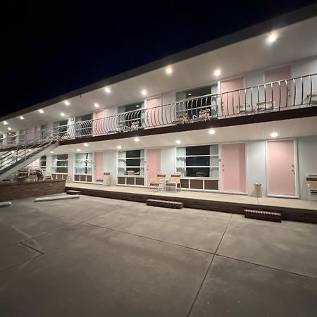 Ivanhoe Motel North Wildwood Exterior photo